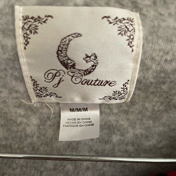 Christmas Santa Pajamas Set EUC - Picture 2 of 9